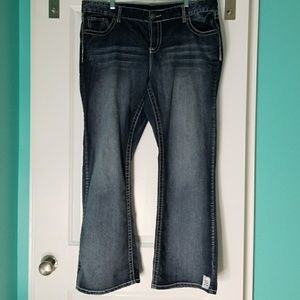 Maurices jeans